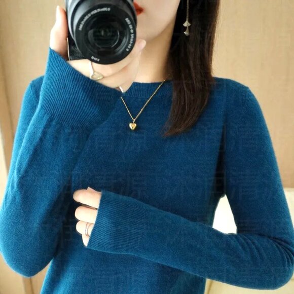 SEAWEED BLUE SOFT CREW NECK LONG SLEEVE CASHMERE STYLE SWEATER - Picture 1 of 1